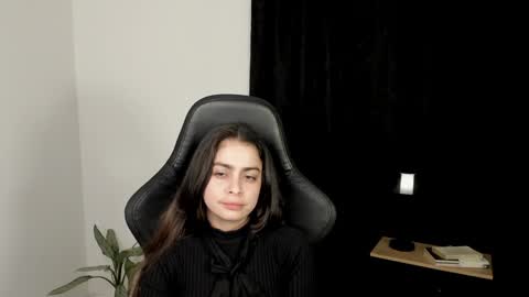 eva_monn online show from 7, 1, 2025