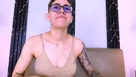 Eva cute online show from 14, 2, 2026