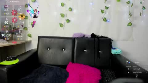 Snapshot of eva_moon5 chatting on 26, 11, 2025 Eva online show from 26, 11, 2025