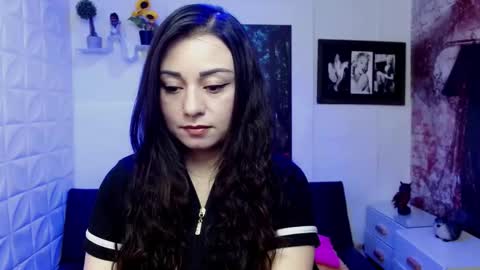 Snapshot of eva_rosell chatting on 25, 11, 2025 Eva online show from 25, 11, 2025