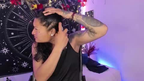 Snapshot of eva_sanderslee chatting on 23, 12, 2025 Eva online show from 23, 12, 2025