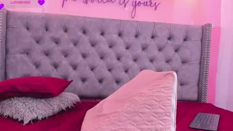 eva_smith5 online show from 22, 4, 2026