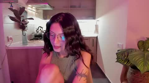 Fansly -  - use this referral link to support me  online show from 18, 4, 2026