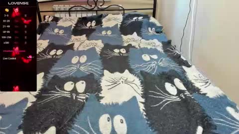 Snapshot of eva_zero chatting on 2, 10, 2025 Eva online show from 2, 10, 2025