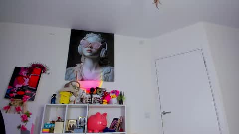 Snapshot of evaa_coy chatting on 25, 5, 2026 Eva online show from 25, 5, 2026