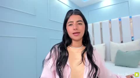 Snapshot of evaa_rose_ chatting on 15, 10, 2025 Eva online show from 15, 10, 2025