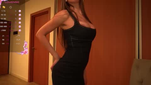 Snapshot of evaangelina_ chatting on 9, 9, 2025 Eva online show from 9, 9, 2025