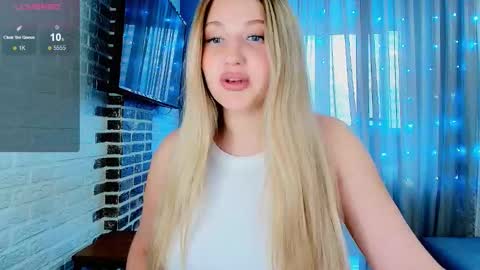 Eva  online show from 19, 10, 2025