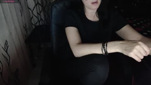 Snapshot of evadream1 chatting on 21, 10, 2025 EVADREAM online show from 21, 10, 2025