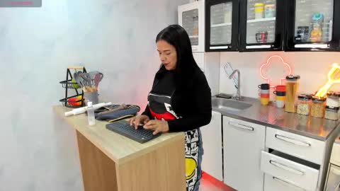 EVA GODDESS  online show from 8, 2, 2026