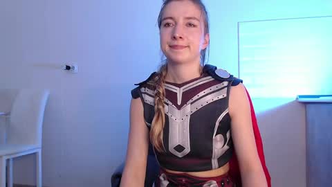 Snapshot of evahailey_ chatting on 7, 5, 2026 Eva online show from 7, 5, 2026