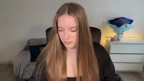Snapshot of evajuly chatting on 1, 5, 2026 Eva online show from 1, 5, 2026