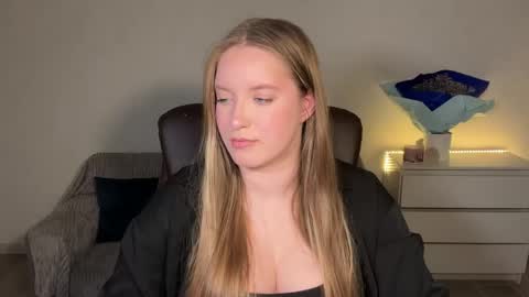 Snapshot of evajuly chatting on 13, 5, 2026 Eva online show from 13, 5, 2026