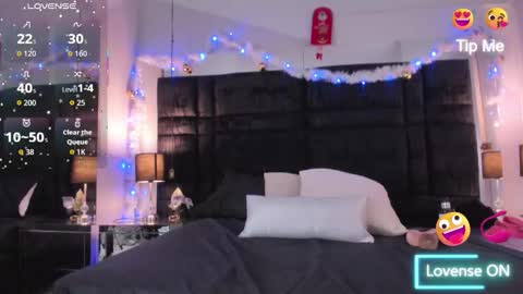 Eva  online show from 18, 11, 2025