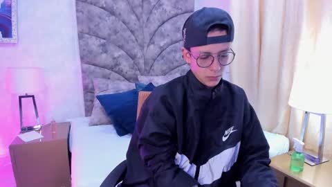 Evan Smitt online show from 8, 2, 2025