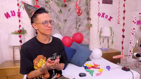 Evan Smitt online show from 17, 2, 2025