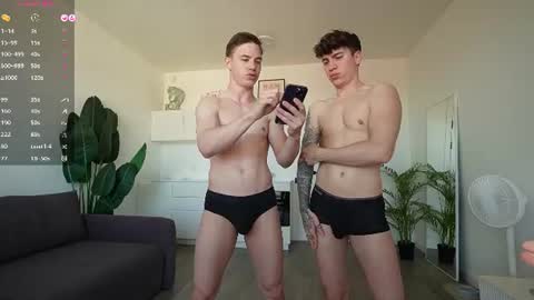 evan_white_ online show from 20, 6, 2026