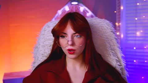 Eva  online show from 5, 3, 2025