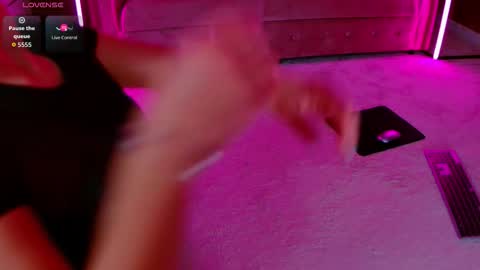 Eva online show from 19, 9, 2025