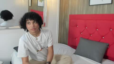 Snapshot of evannnight chatting on 11, 4, 2026 Evann online show from 11, 4, 2026