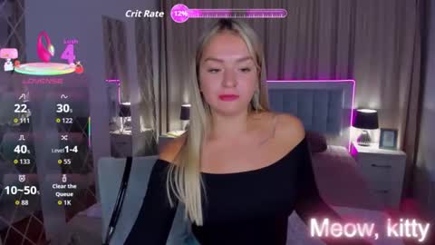 Snapshot of evarider chatting on 20, 10, 2025 EvaRider online show from 20, 10, 2025