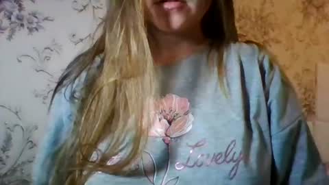 Snapshot of evasapples2026 chatting on 29, 6, 2026 evasapples2026 online show from 29, 6, 2026