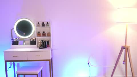 EVA SAVAGEIm recovering from surgery. Ill see you in a couple of weeks. online show from 10, 4, 2026