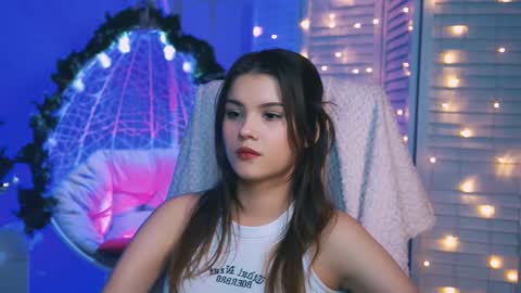 Snapshot of evathopson chatting on 14, 12, 2024 Eva next stream - - 1600 UTC2000 online show from 14, 12, 2024