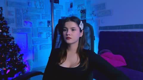 Snapshot of evathopson chatting on 26, 12, 2024 Eva next stream - - 1600 UTC2000 online show from 26, 12, 2024