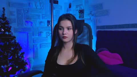 Snapshot of evathopson chatting on 26, 12, 2024 Eva next stream - - 1600 UTC2000 online show from 26, 12, 2024