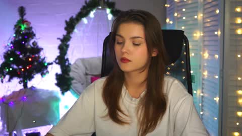 Snapshot of evathopson chatting on 27, 12, 2024 Eva next stream - - 1600 UTC2000 online show from 27, 12, 2024