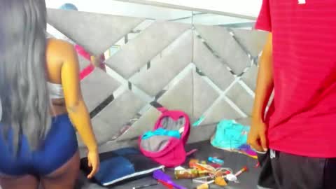 Eva And Emmanuel online show from 26, 2, 2026