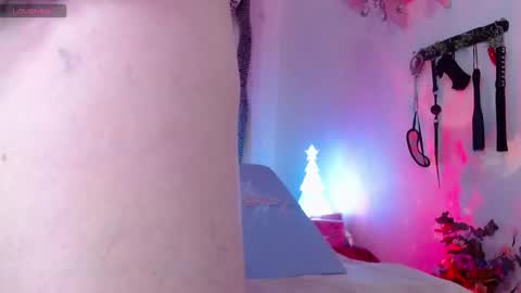 Eve Blue  friends. IG eve blue77 TW EveBlue 1 OF eveblue7 online show from 23, 12, 2025