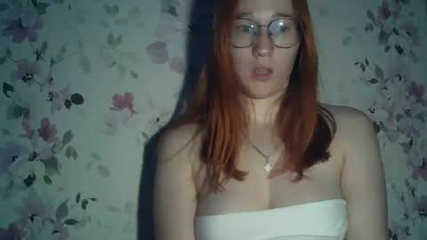 Snapshot of eveliina_shy chatting on 29, 6, 2026 Evelina online show from 29, 6, 2026