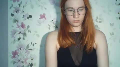 Snapshot of eveliina_shy chatting on 30, 6, 2026 Evelina online show from 30, 6, 2026