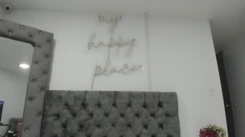 evelin__thompsson online show from 24, 4, 2026