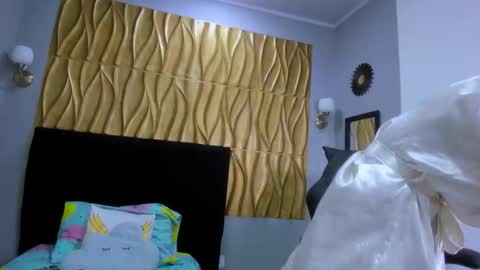 Evelin online show from 28, 11, 2025