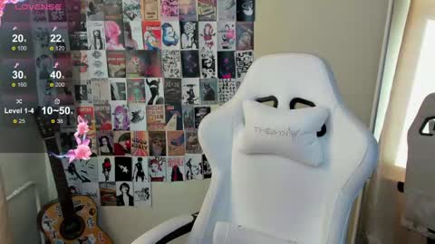 Snapshot of evelinalu chatting on 6, 6, 2026 Evelina online show from 6, 6, 2026