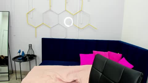 Snapshot of evelineamore chatting on 4, 6, 2026 Eveline online show from 4, 6, 2026