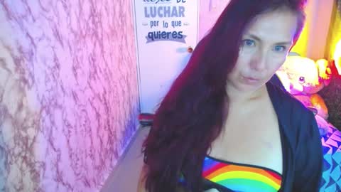 Snapshot of evelyn_mature19 chatting on 9, 1, 2025 Juliana online show from 9, 1, 2025