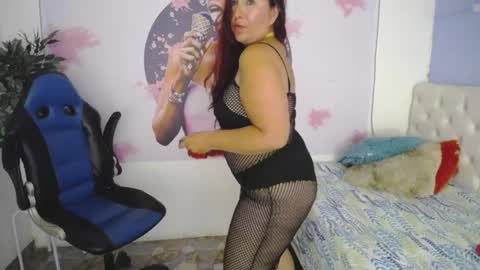 Snapshot of evelyn_mature19 chatting on 27, 1, 2025 Juliana online show from 27, 1, 2025