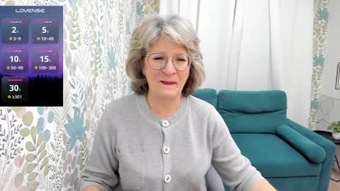 Evelyn online show from 10, 12, 2024