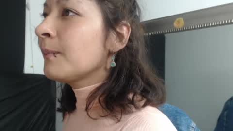 Evelyne online show from 15, 4, 2026