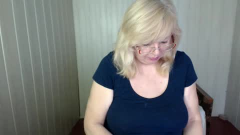 BarbaraBlondy online show from 25, 1, 2025