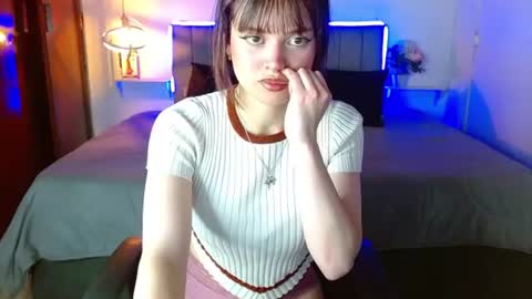 Snapshot of evelynn_fox_ chatting on 11, 6, 2026 evelynn_fox_ online show from 11, 6, 2026