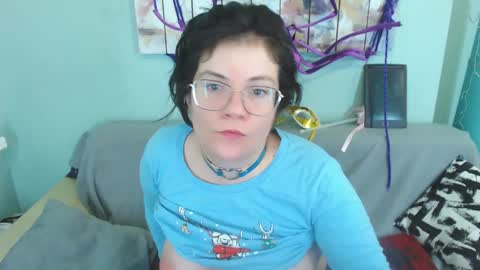 Everly online show from 25, 12, 2024