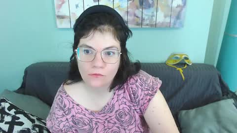 Everly online show from 6, 2, 2025