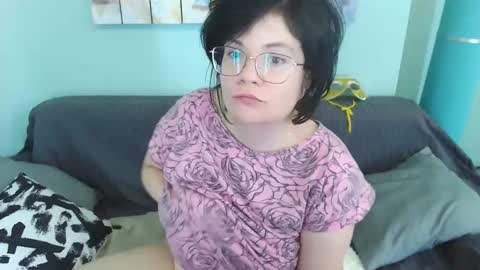 Everly online show from 12, 2, 2025