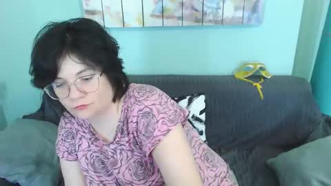 Everly online show from 20, 2, 2025