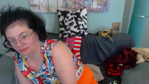 Everly online show from 12, 9, 2025